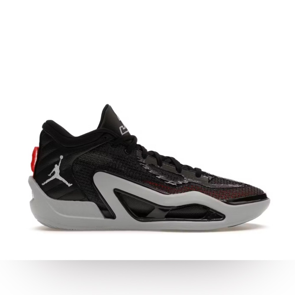 Brand new, still in box Jordan Tatum 1 Old School Basketball Shoe Size 10